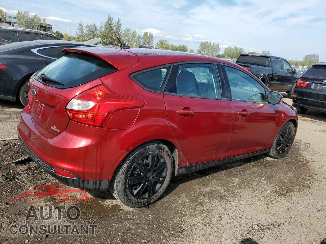 FORD FOCUS 2014 - 1FADP3K2XEL249947