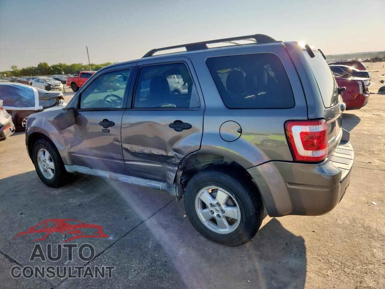 FORD ESCAPE 2010 - 1FMCU0D71AKA43689