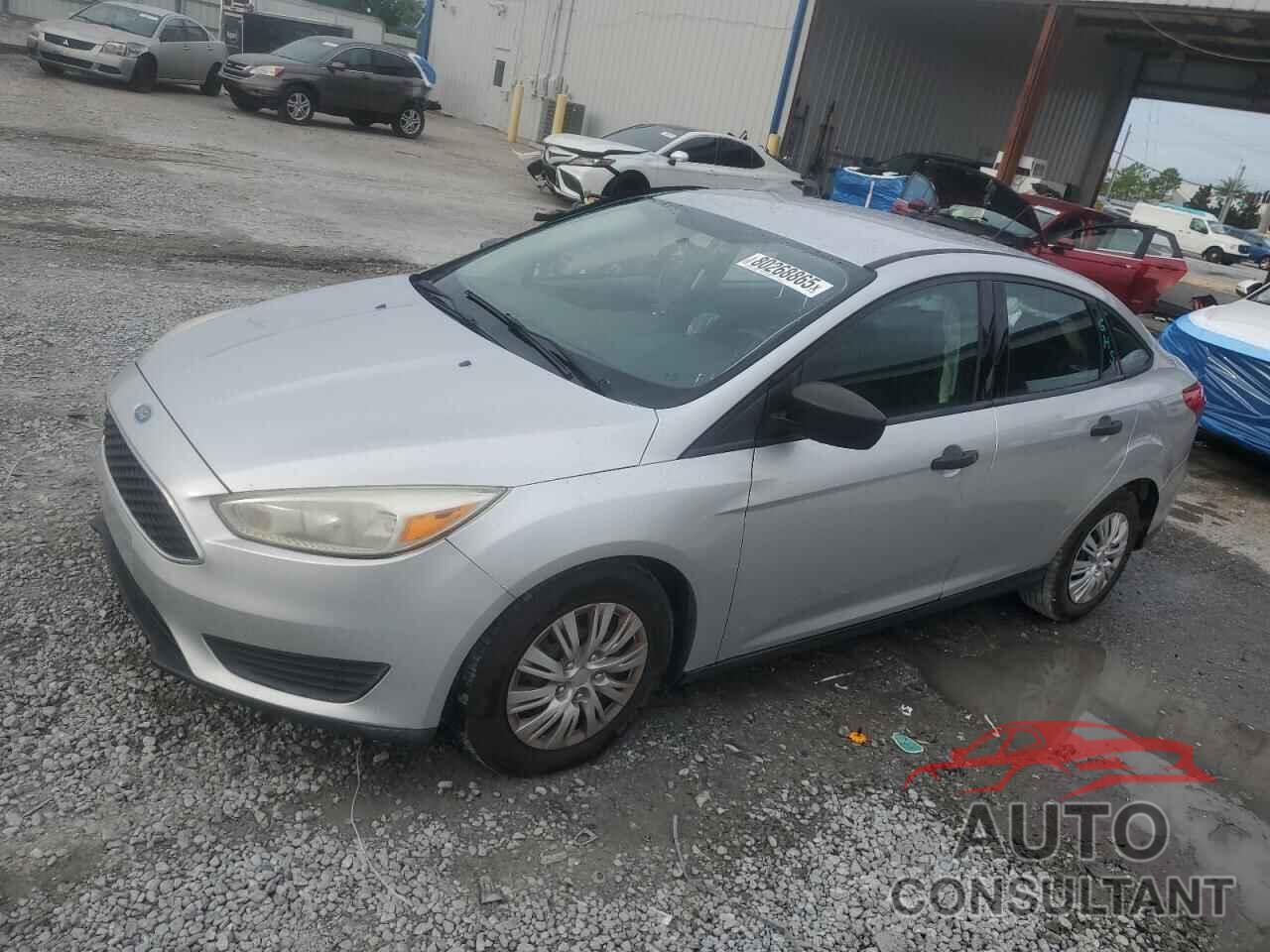 FORD FOCUS 2017 - 1FADP3E22HL228185