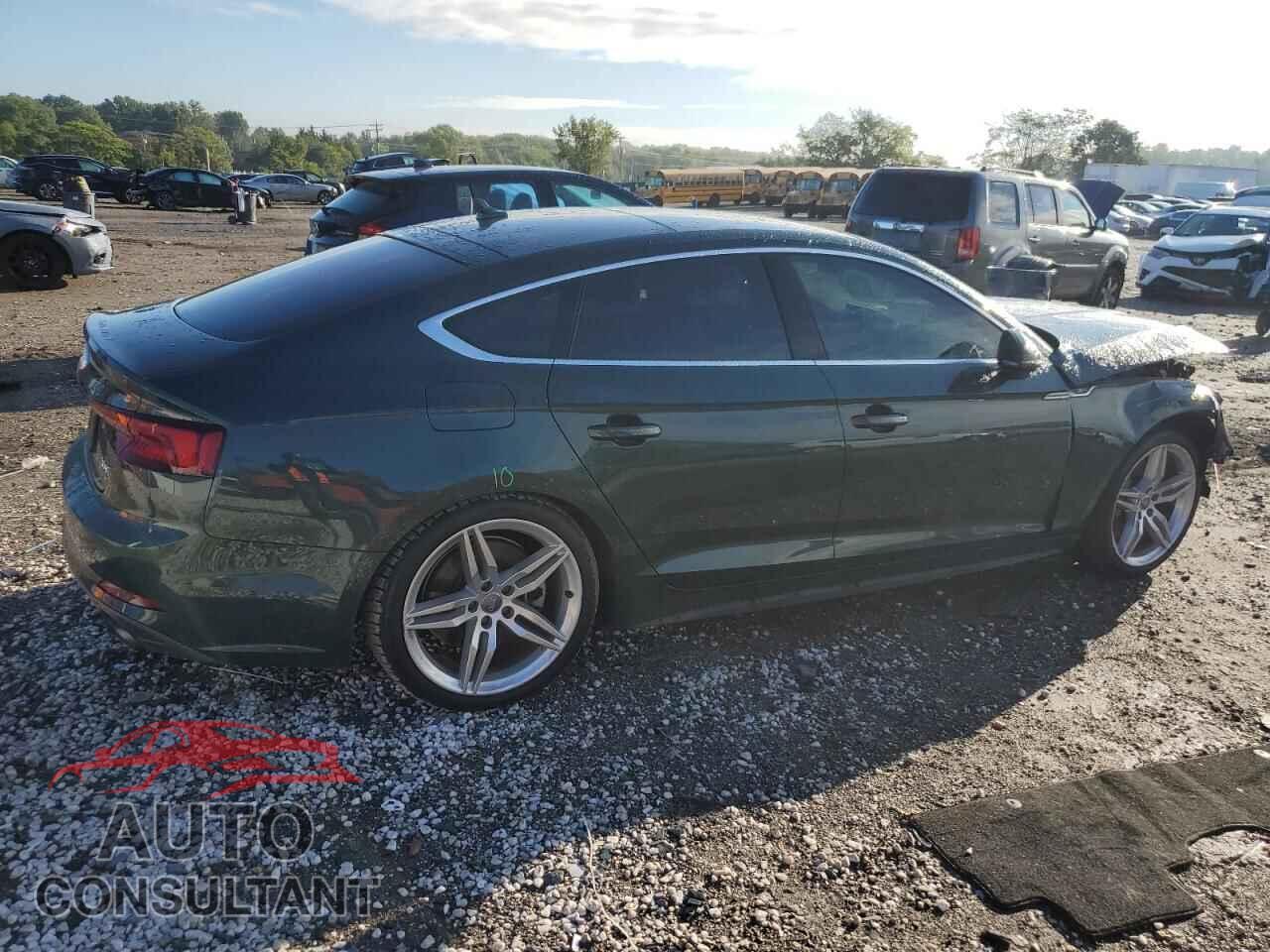 AUDI A5 2018 - WAUFNCF59JA066345
