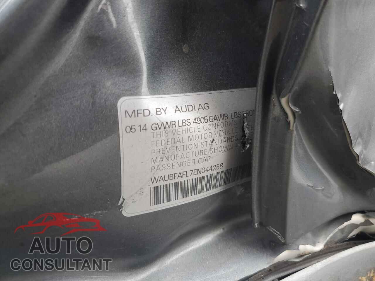 AUDI A4 2014 - WAUBFAFL7EN044258