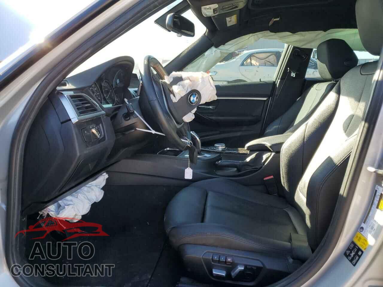 BMW 3 SERIES 2016 - WBA8E3G50GNU04840
