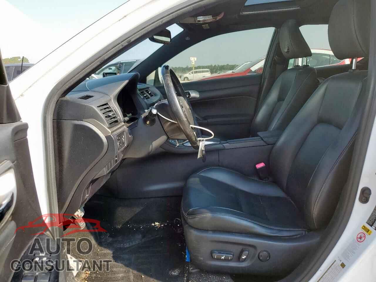 LEXUS CT 200 2014 - JTHKD5BH7E2185591