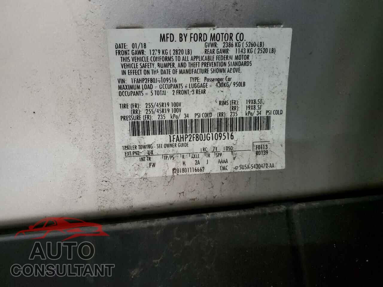 FORD TAURUS 2018 - 1FAHP2F80JG109516