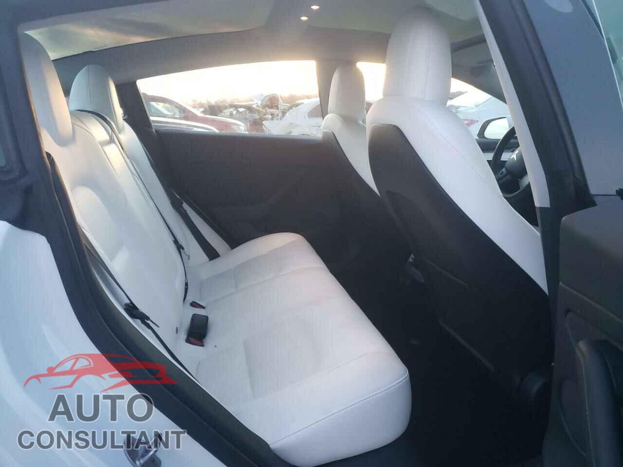 TESLA MODEL 3 2023 - 5YJ3E1EB1PF389306