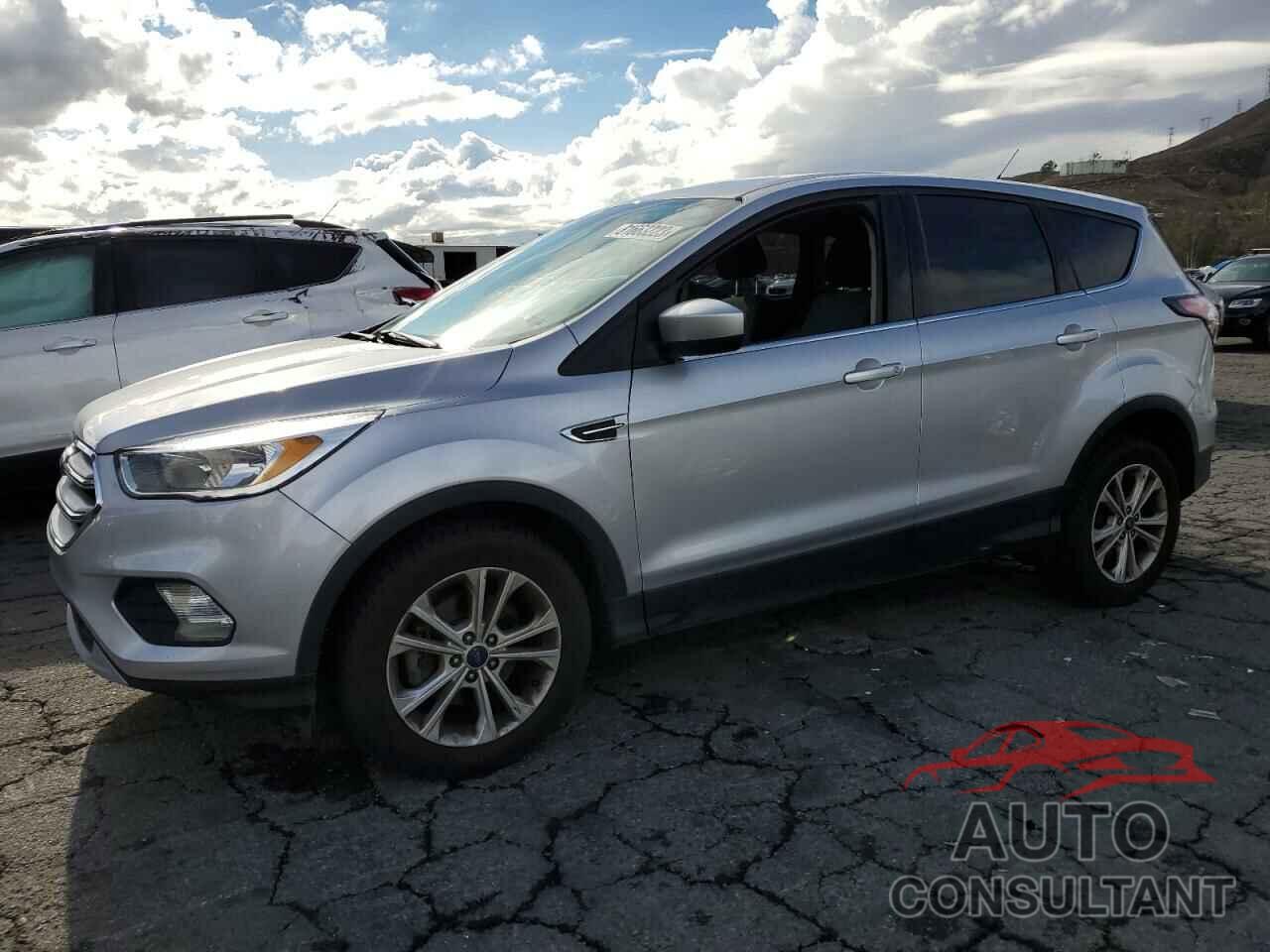 FORD ESCAPE 2017 - 1FMCU0GD3HUB30512