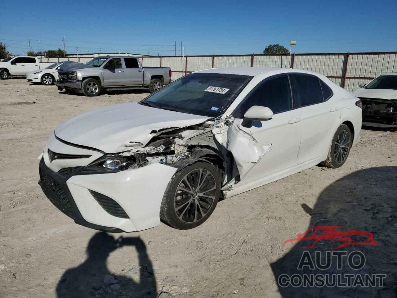 TOYOTA CAMRY 2019 - 4T1B11HK0KU744299