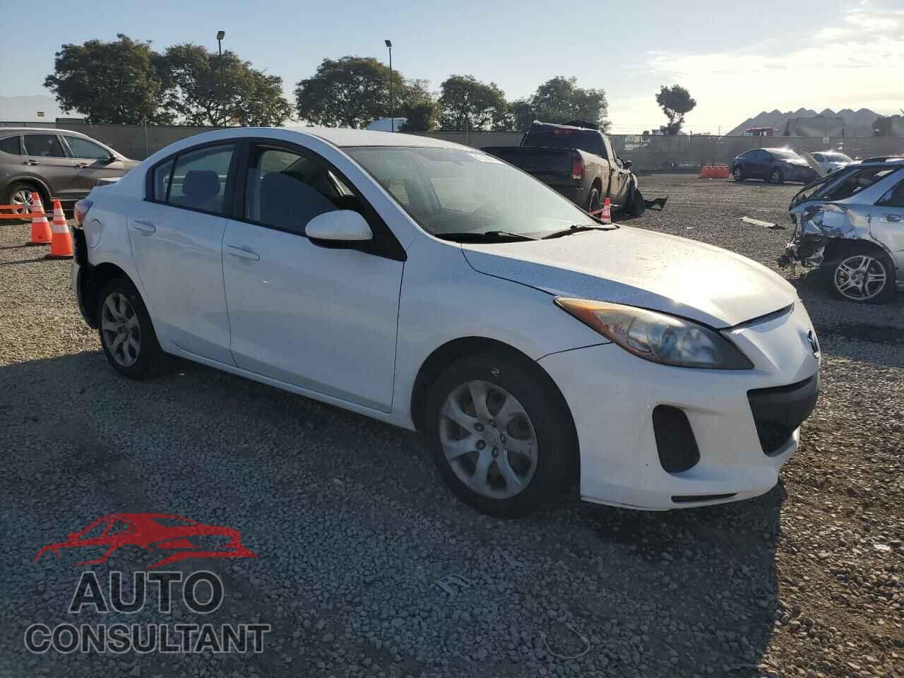 MAZDA 3 2013 - JM1BL1U88D1713587