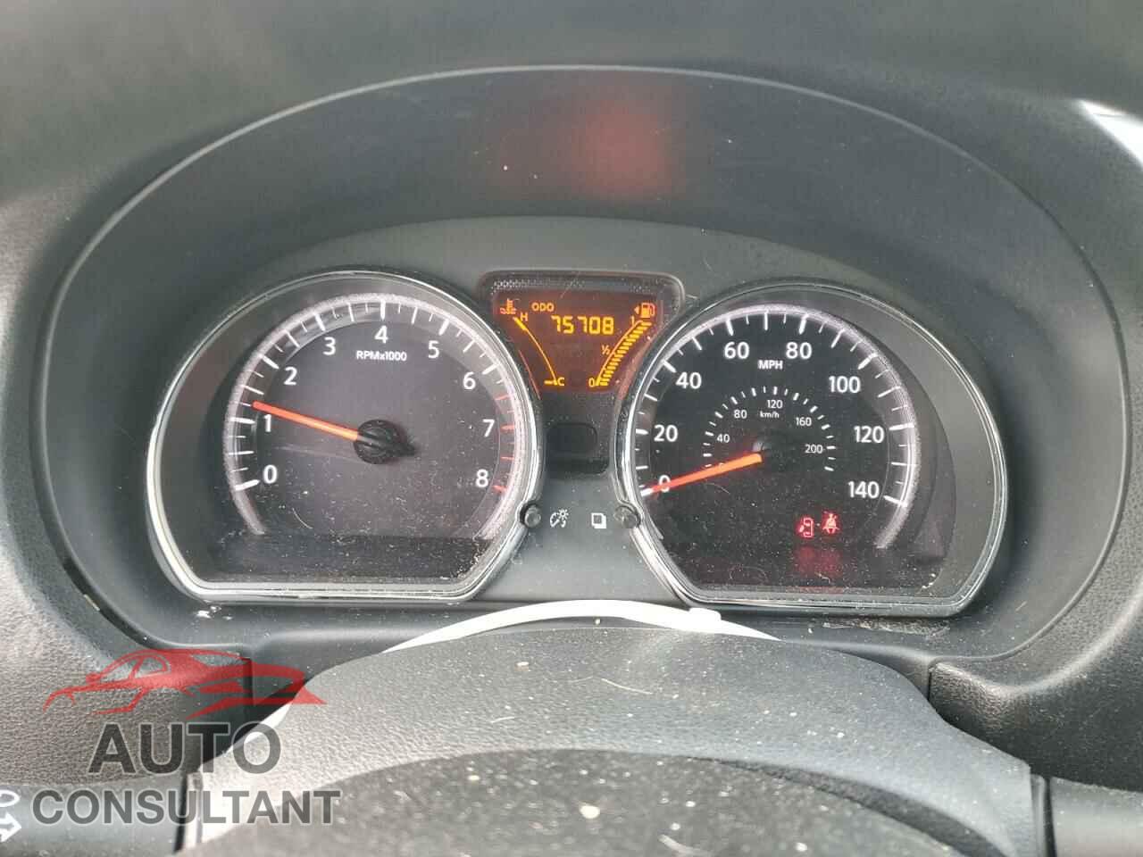 NISSAN VERSA 2015 - 3N1CE2CP0FL443721