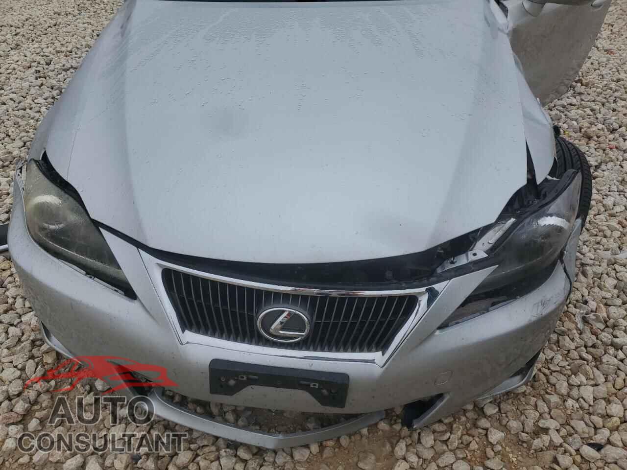 LEXUS IS 2013 - JTHCF5C22D5062075
