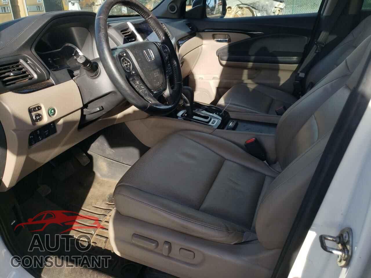 HONDA RIDGELINE 2017 - 5FPYK3F75HB010675