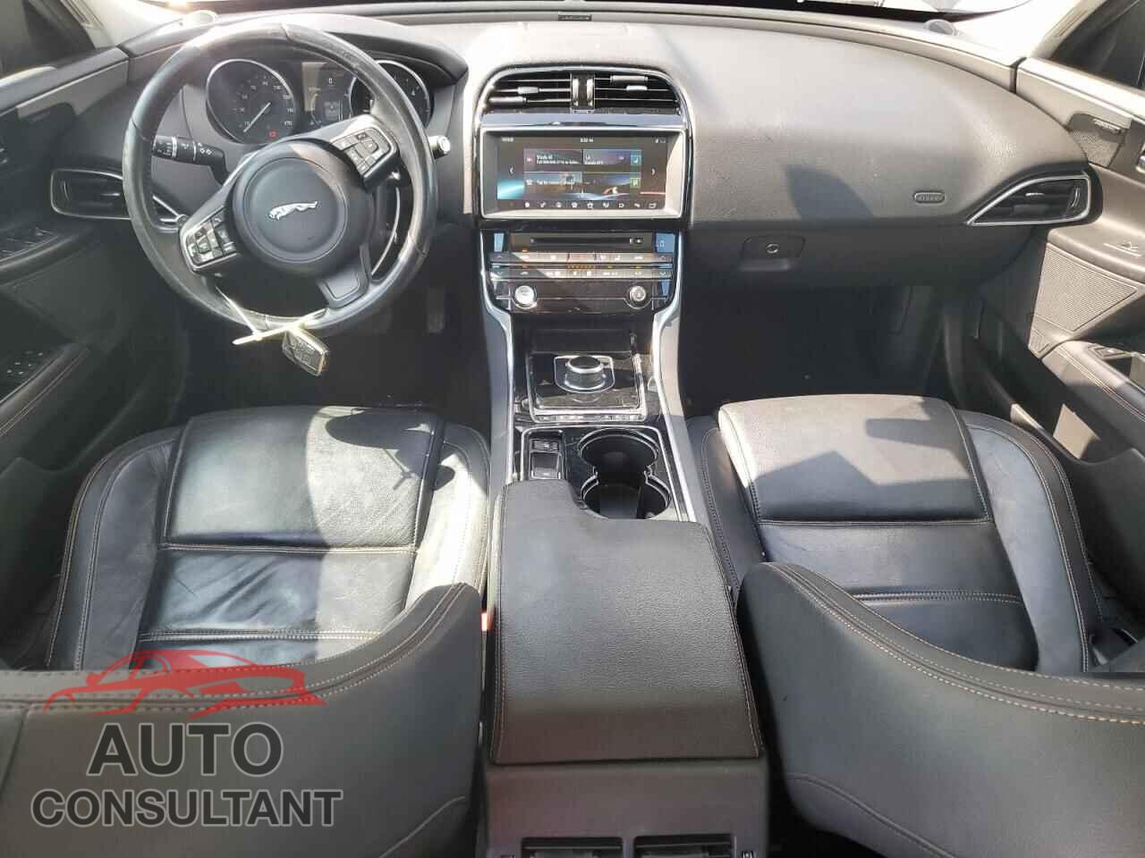 JAGUAR XE 2017 - SAJAK4BN0HA971764