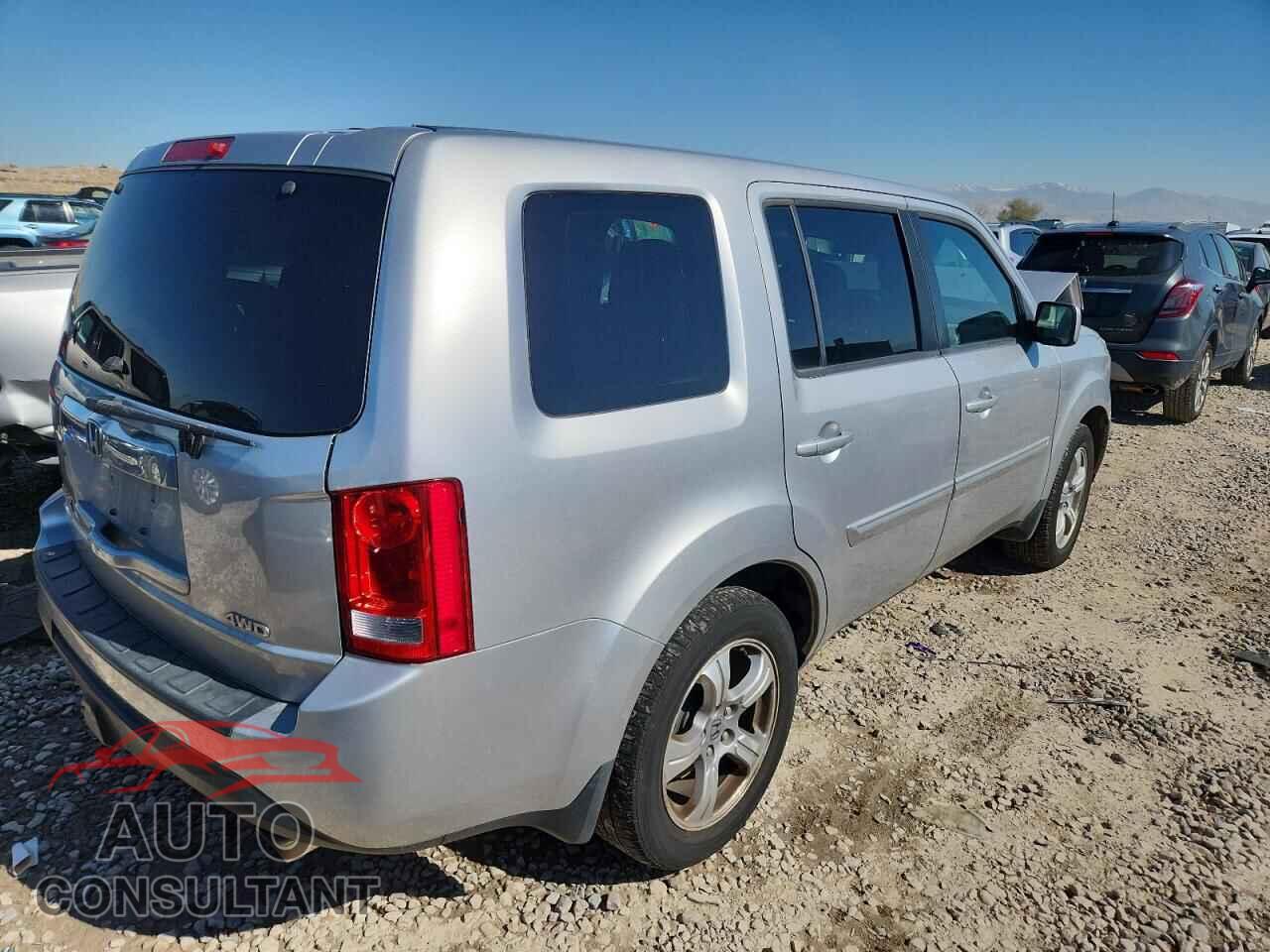 HONDA PILOT 2012 - 5FNYF4H50CB066000