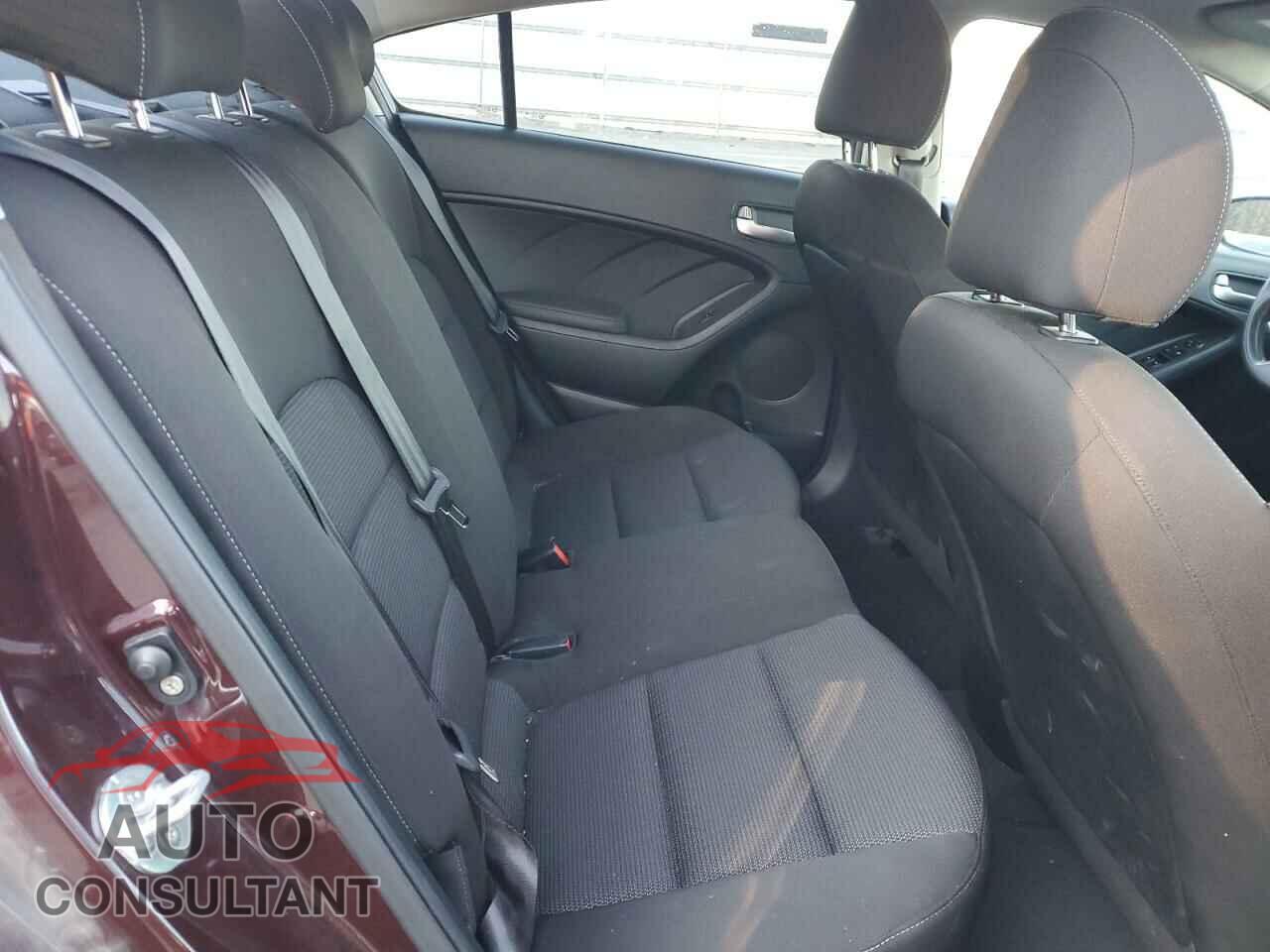 KIA FORTE 2017 - 3KPFK4A74HE079506