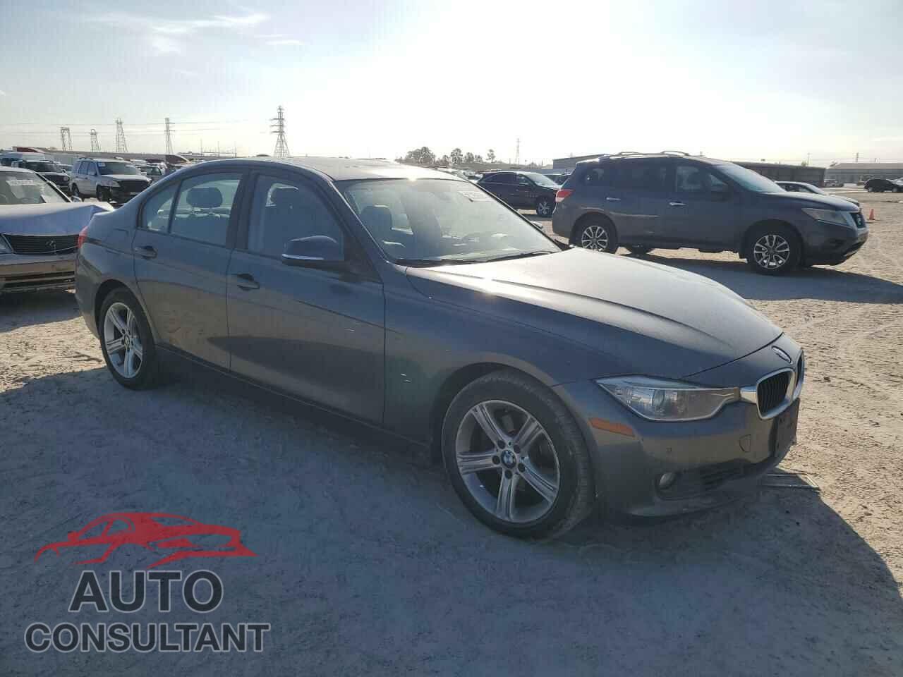 BMW 3 SERIES 2013 - WBA3A5C55DF352814
