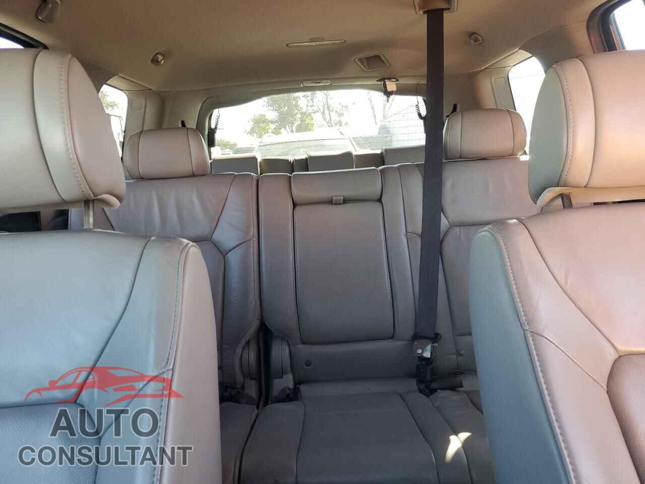 HONDA PILOT 2011 - 5FNYF3H54BB050908