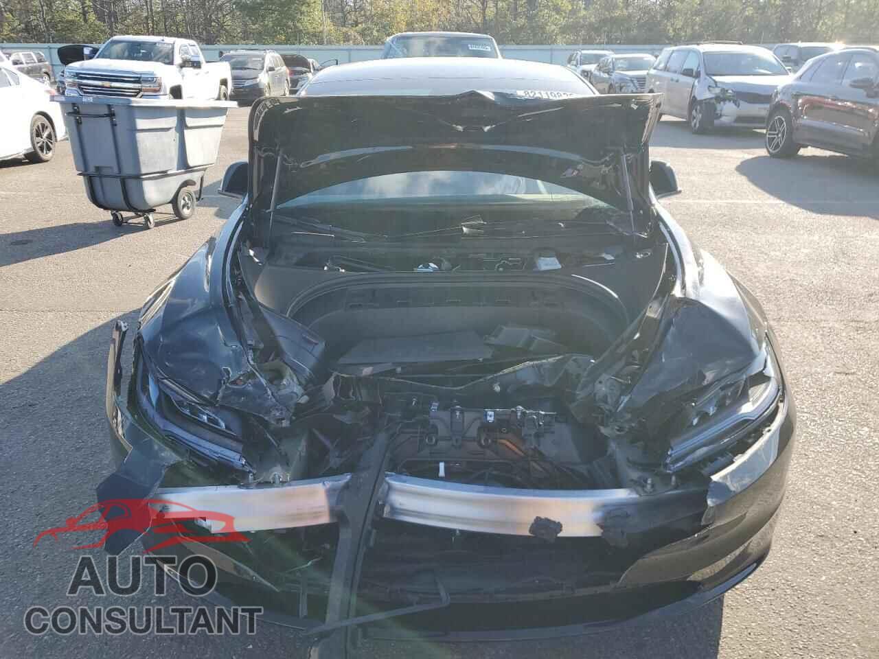 TESLA MODEL 3 2024 - 5YJ3E1EB2RF796845