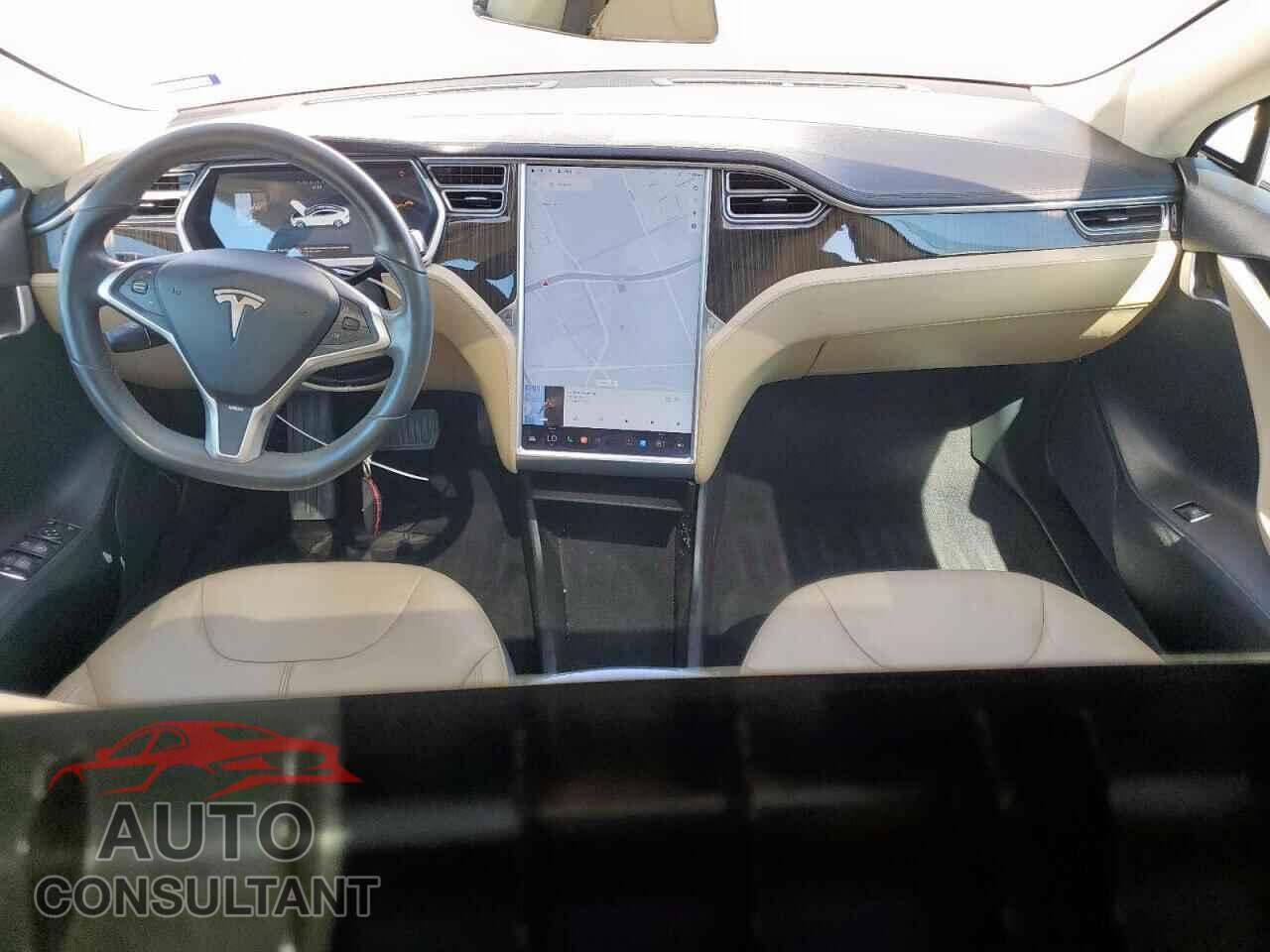 TESLA MODEL S 2013 - 5YJSA1CG8DFP20495