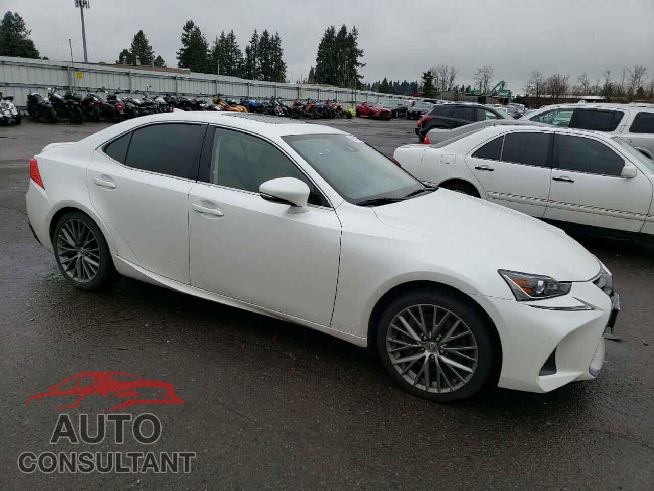 LEXUS IS 2017 - JTHBA1D20H5059067