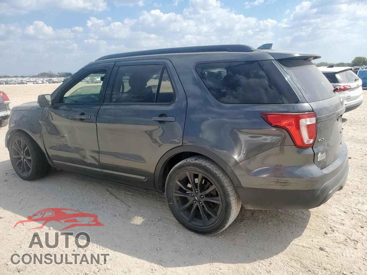 FORD EXPLORER 2017 - 1FM5K7D84HGC84417