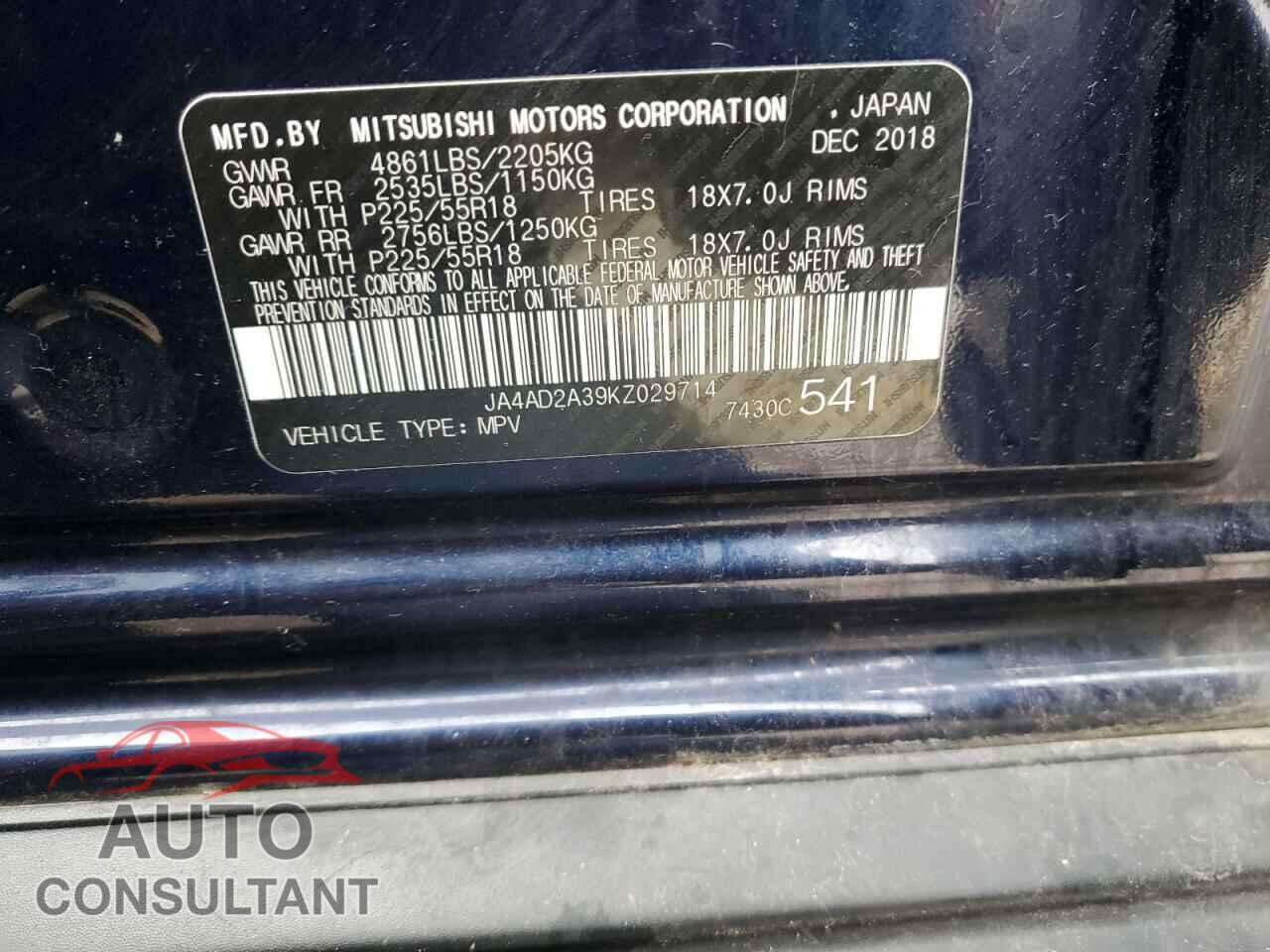 MITSUBISHI OUTLANDER 2019 - JA4AD2A39KZ029714