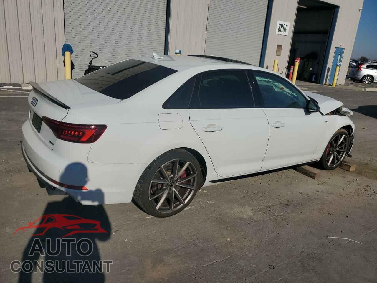 AUDI A4 2018 - WAUENAF47JA081756