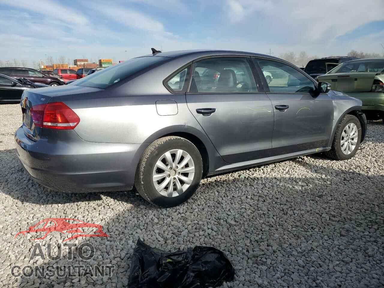 VOLKSWAGEN PASSAT 2015 - 1VWAT7A31FC005872