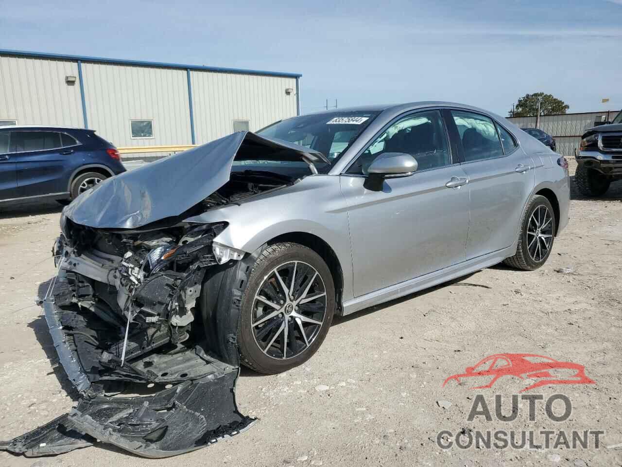 TOYOTA CAMRY 2023 - 4T1G11AK2PU759717