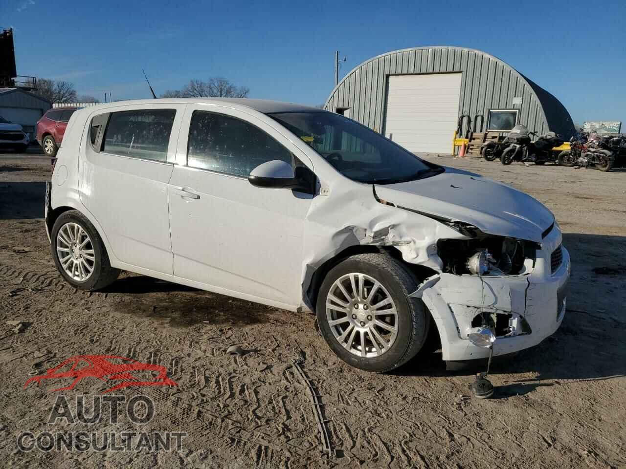 CHEVROLET SONIC 2013 - 1G1JC6SH5D4183274