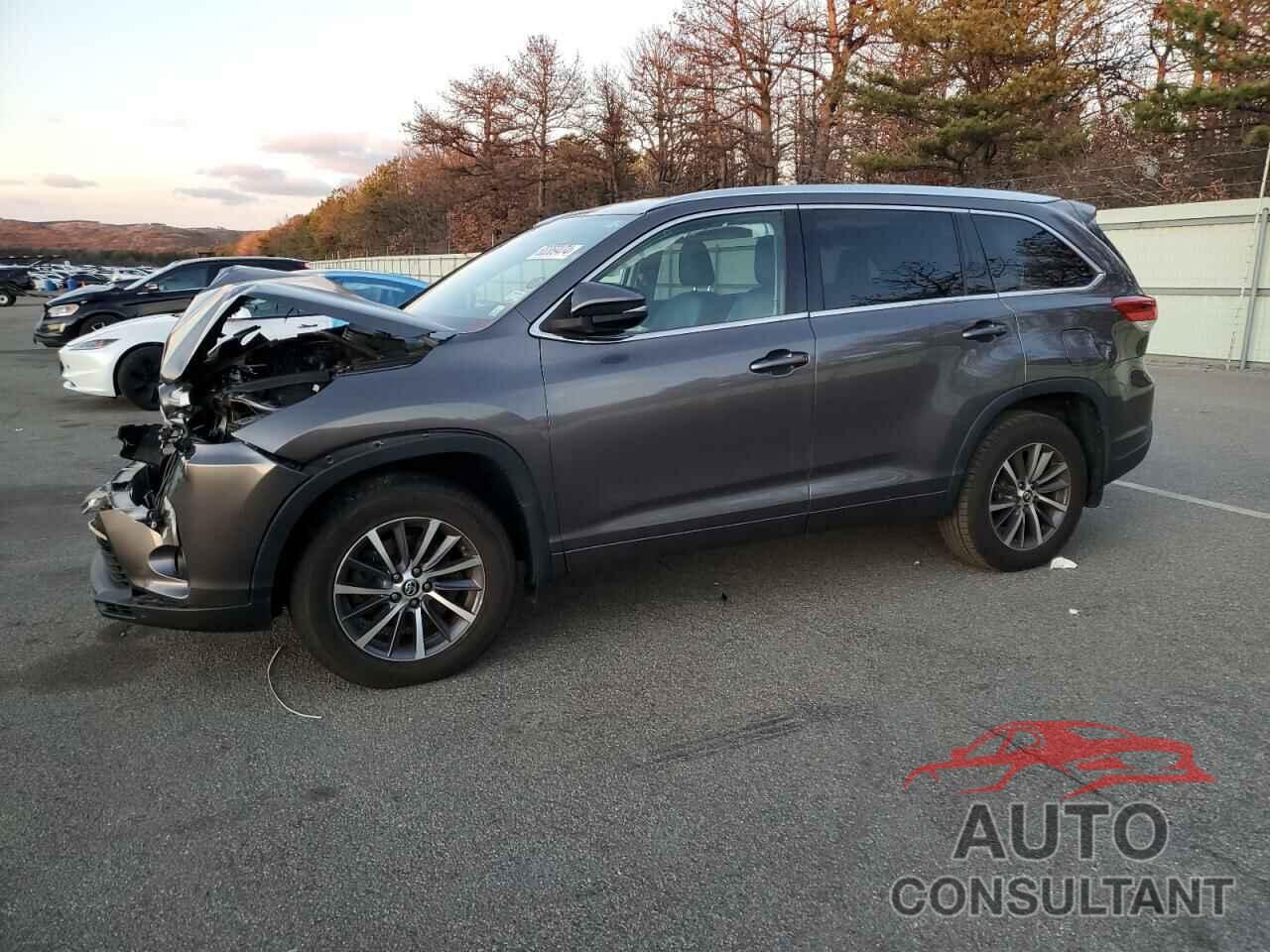 TOYOTA HIGHLANDER 2017 - 5TDJZRFH1HS370880