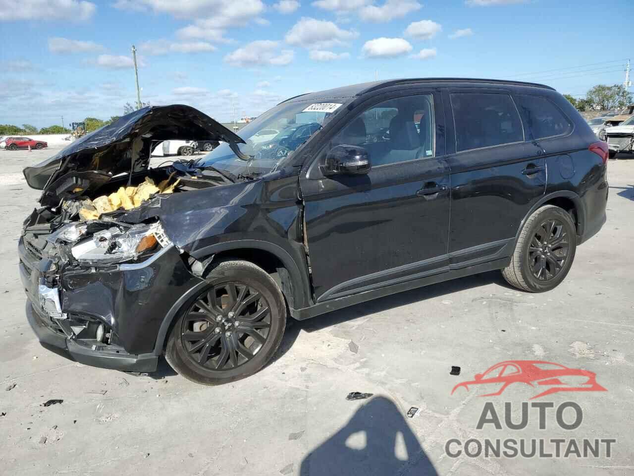 MITSUBISHI OUTLANDER 2018 - JA4AD3A39JZ019494