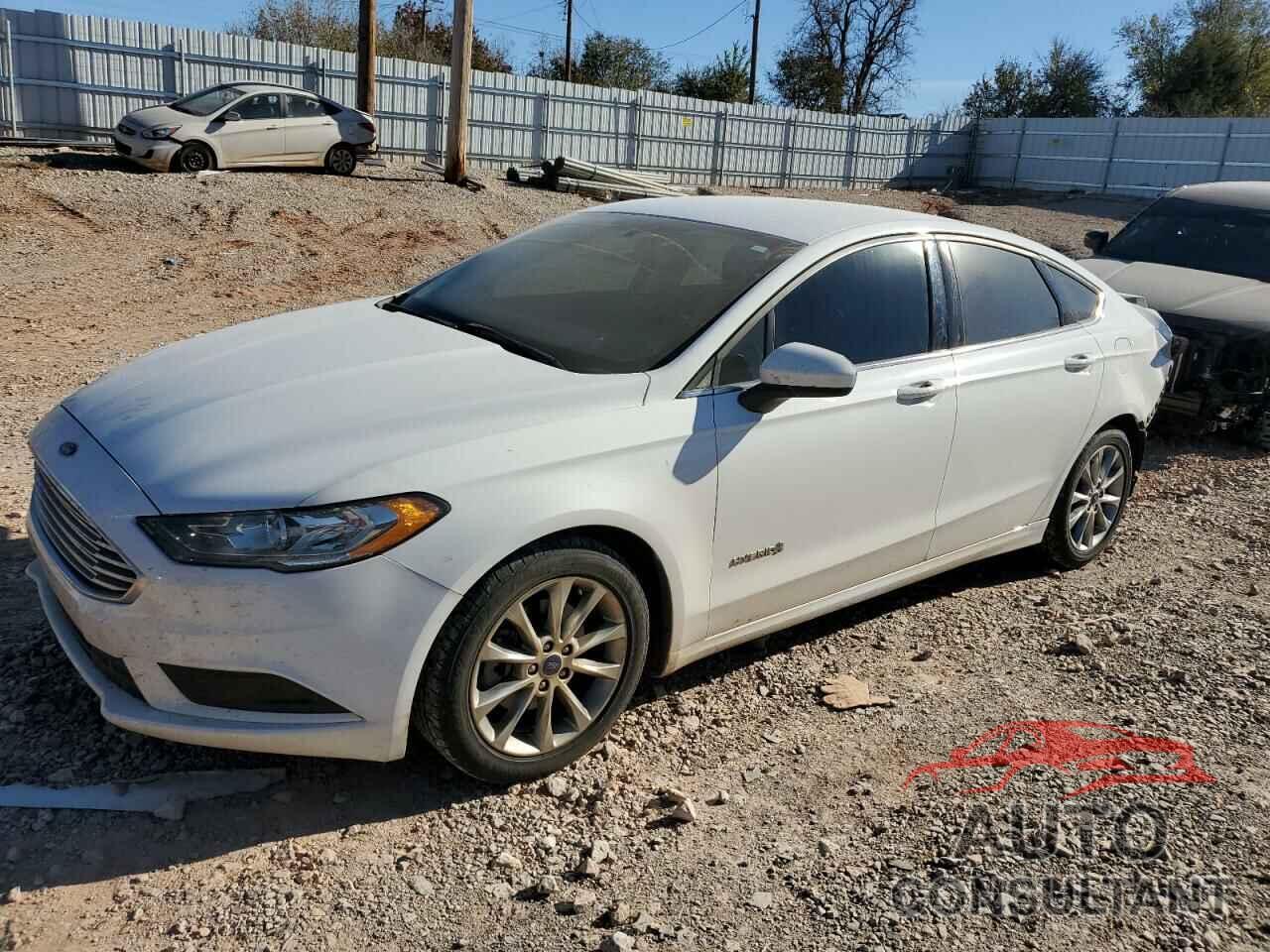FORD FUSION 2017 - 3FA6P0LU2HR344564