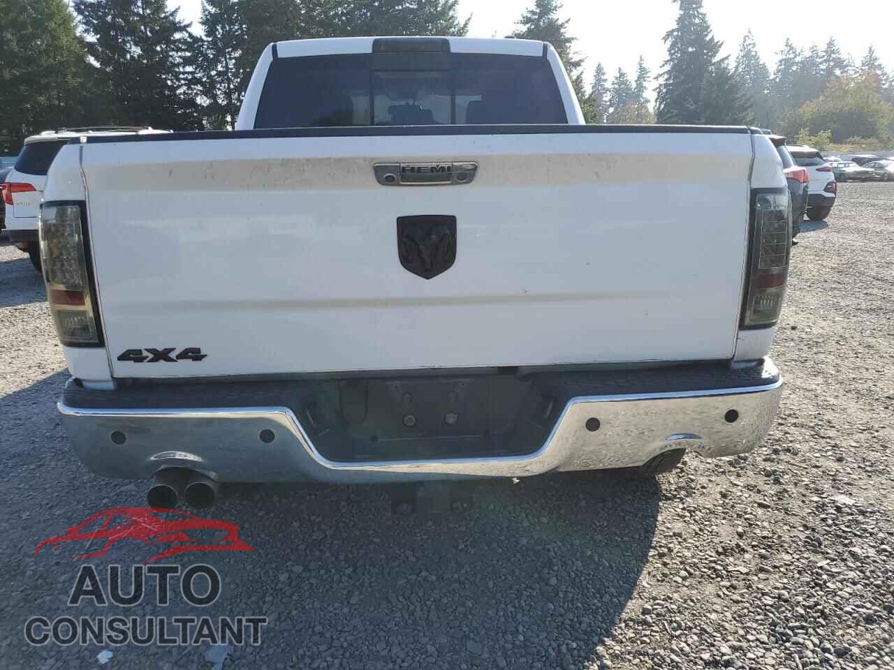 DODGE RAM 1500 2012 - 1C6RD7LT8CS229410