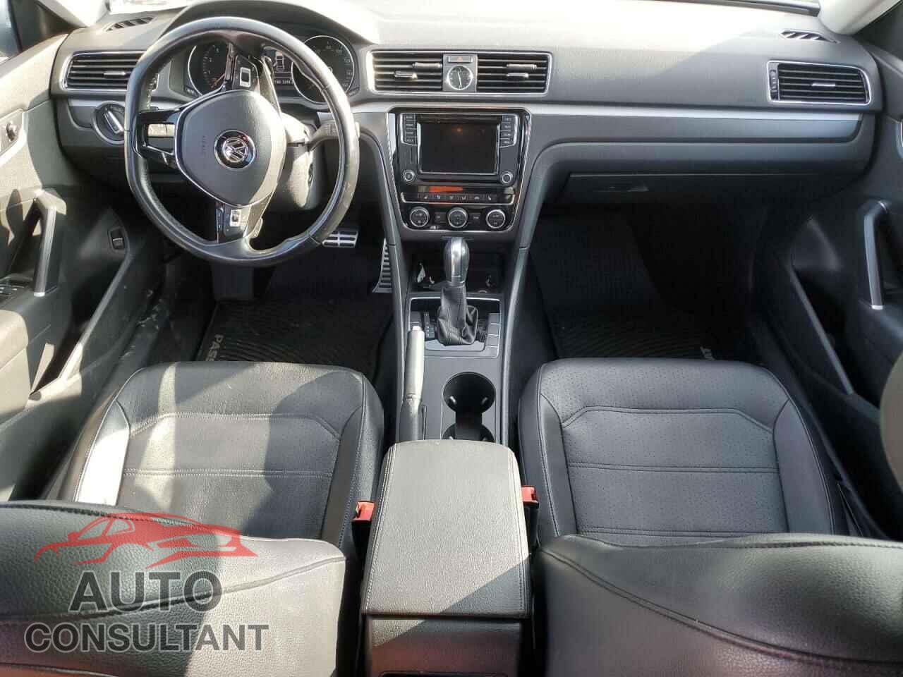 VOLKSWAGEN PASSAT 2017 - 1VWDT7A34HC038882
