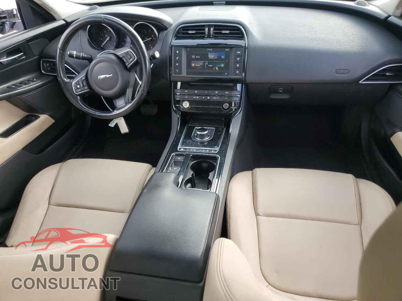 JAGUAR XE 2018 - SAJAR4FX3JCP31304