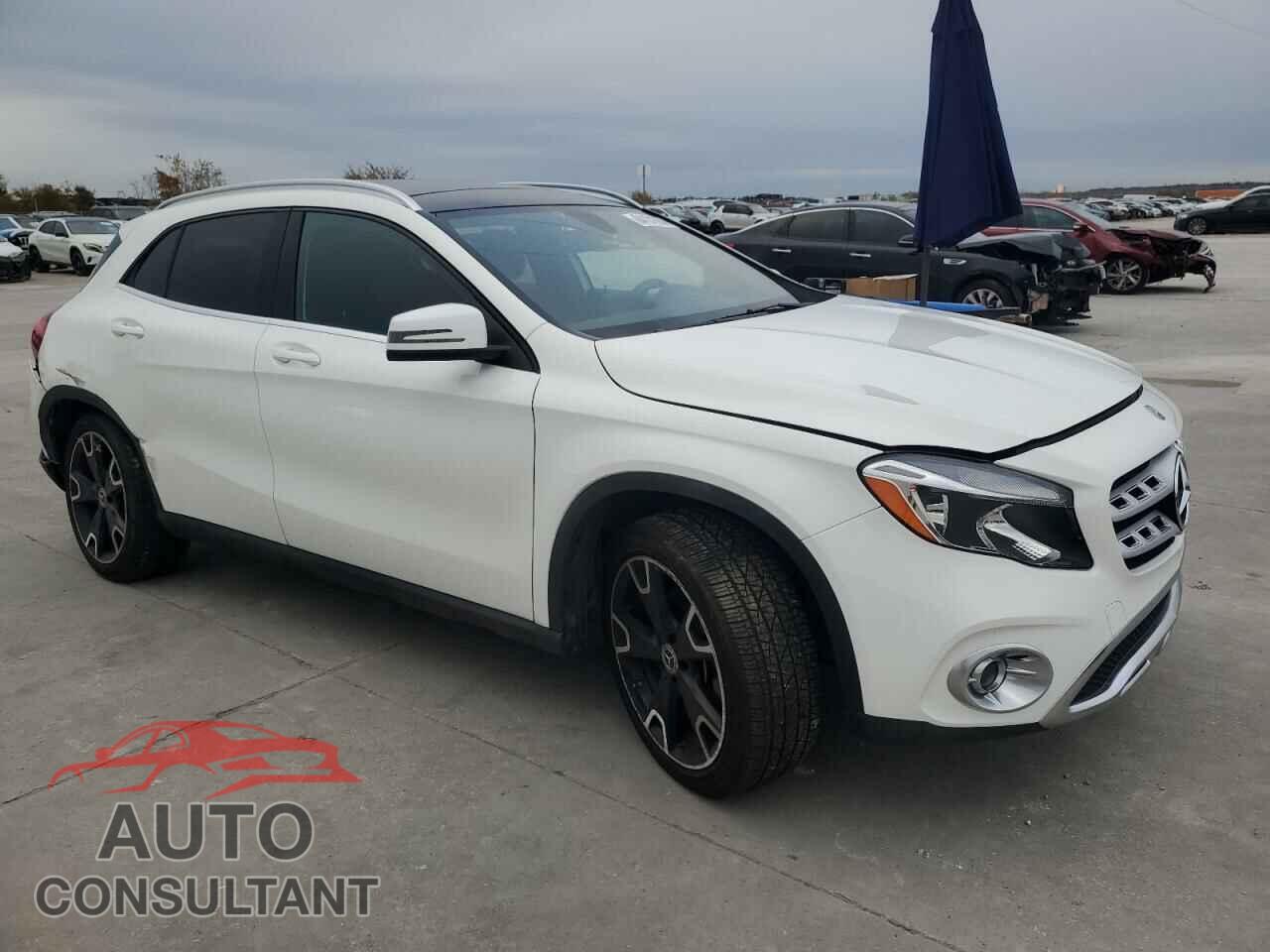 MERCEDES-BENZ GLA-CLASS 2020 - W1NTG4EB0LU030373