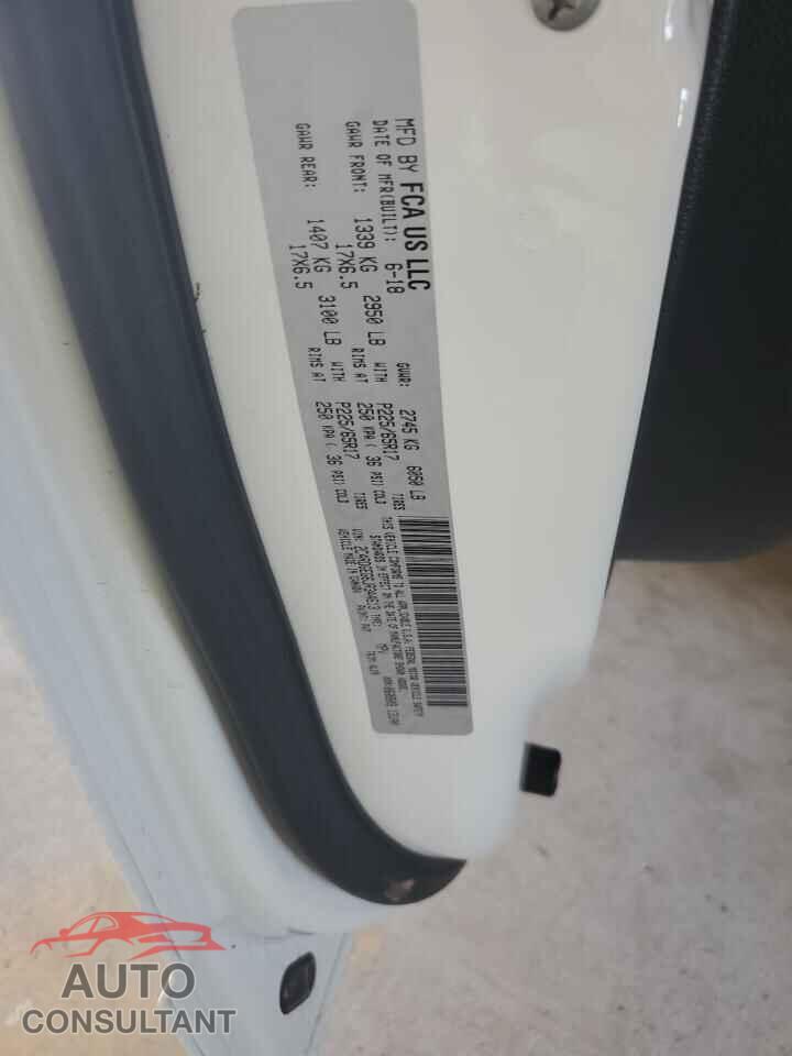 DODGE CARAVAN 2018 - 2C4RDGEG6JR344613