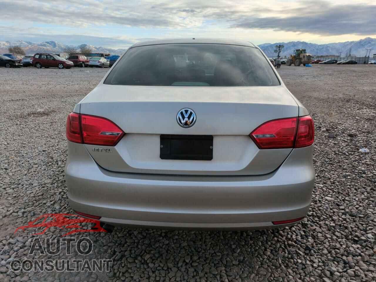 VOLKSWAGEN JETTA 2013 - 3VW2K7AJ0DM303668