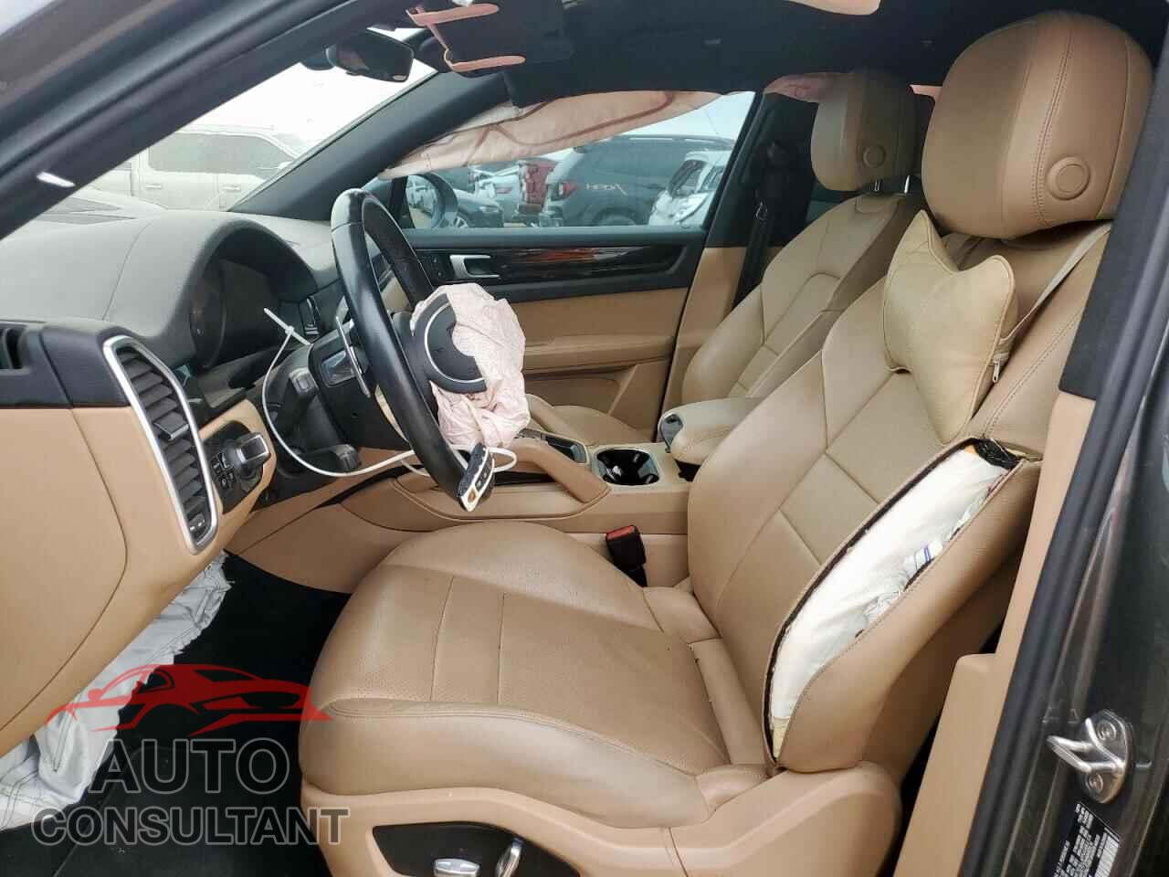 PORSCHE CAYENNE 2020 - WP1AA2AY4LDA04484