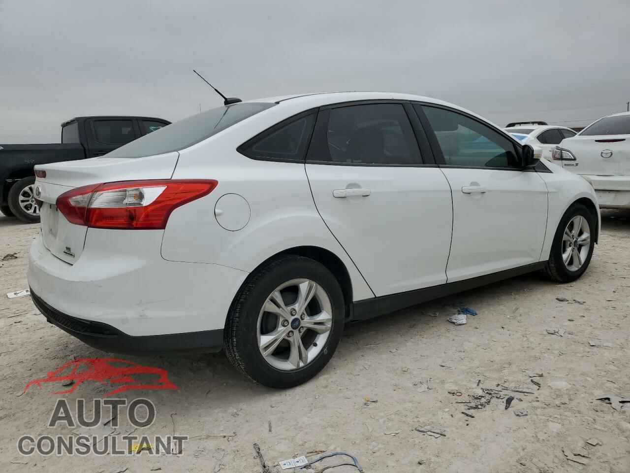 FORD FOCUS 2014 - 1FADP3F24EL372105