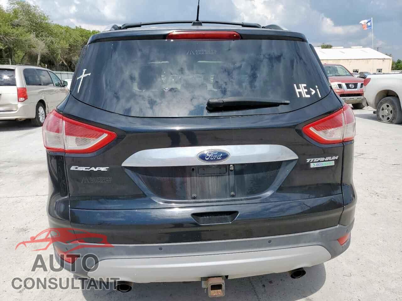 FORD ESCAPE 2016 - 1FMCU0J91GUA25857