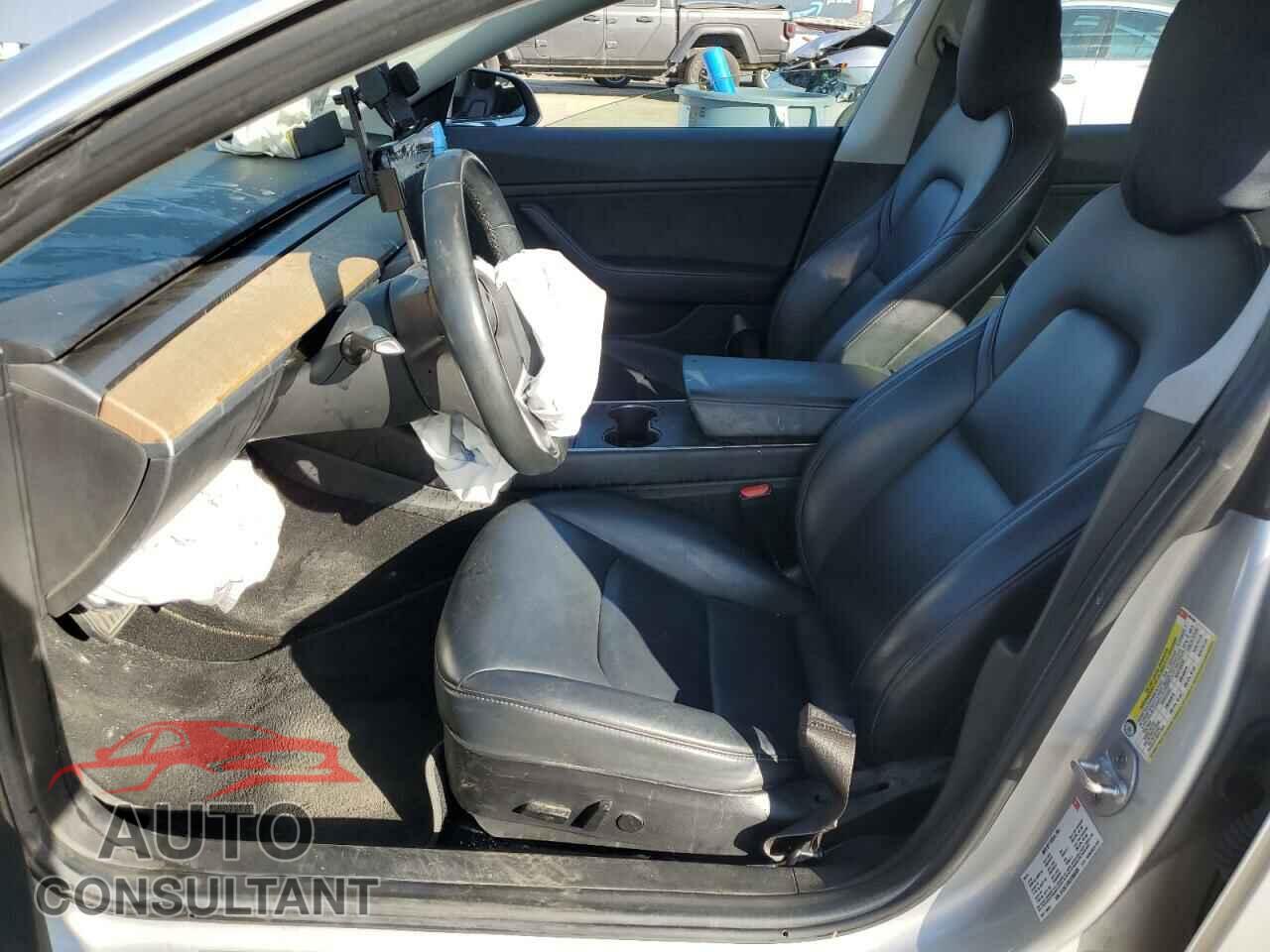TESLA MODEL 3 2018 - 5YJ3E1EB2JF065336