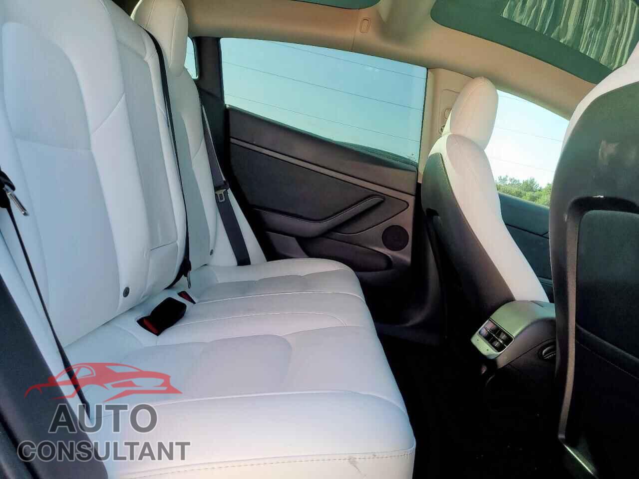 TESLA MODEL 3 2022 - 5YJ3E1EB9NF313085