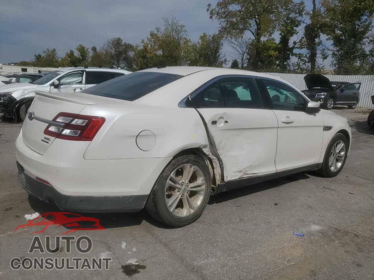 FORD TAURUS 2013 - 1FAHP2E86DG107453