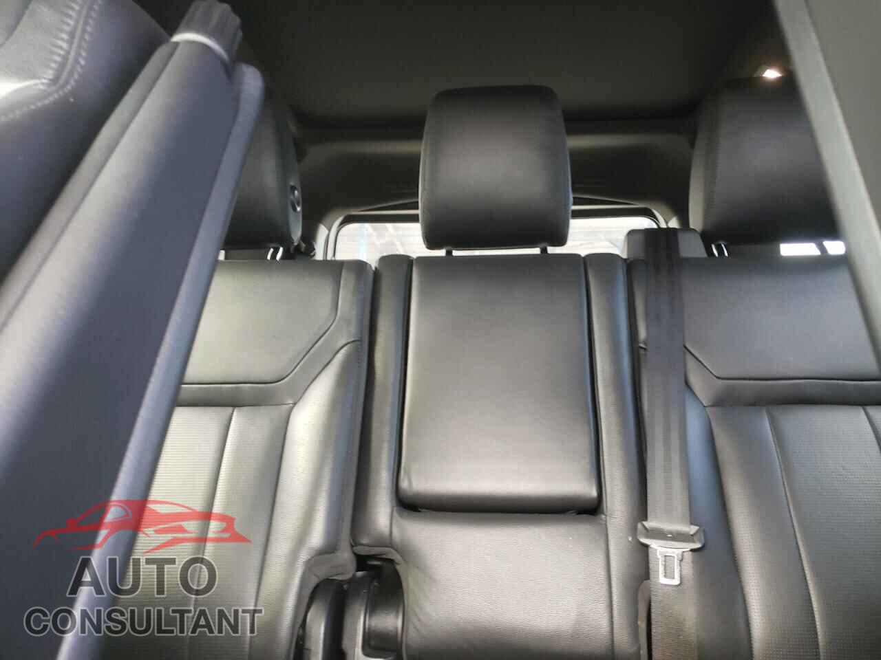 LAND ROVER DISCOVERY 2017 - SALRGBBV6HA042176
