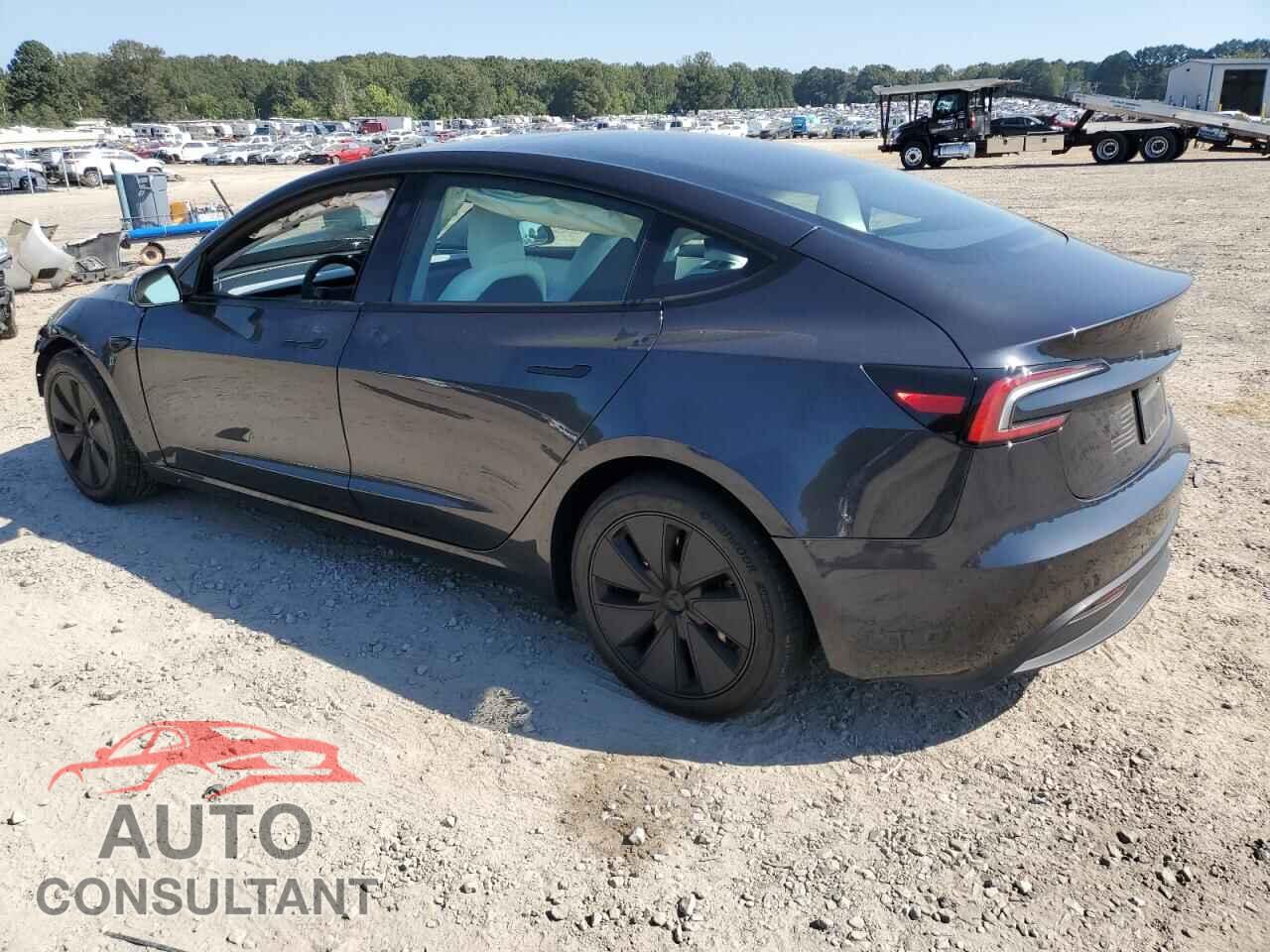 TESLA MODEL 3 2025 - 5YJ3E1EAXSF004647