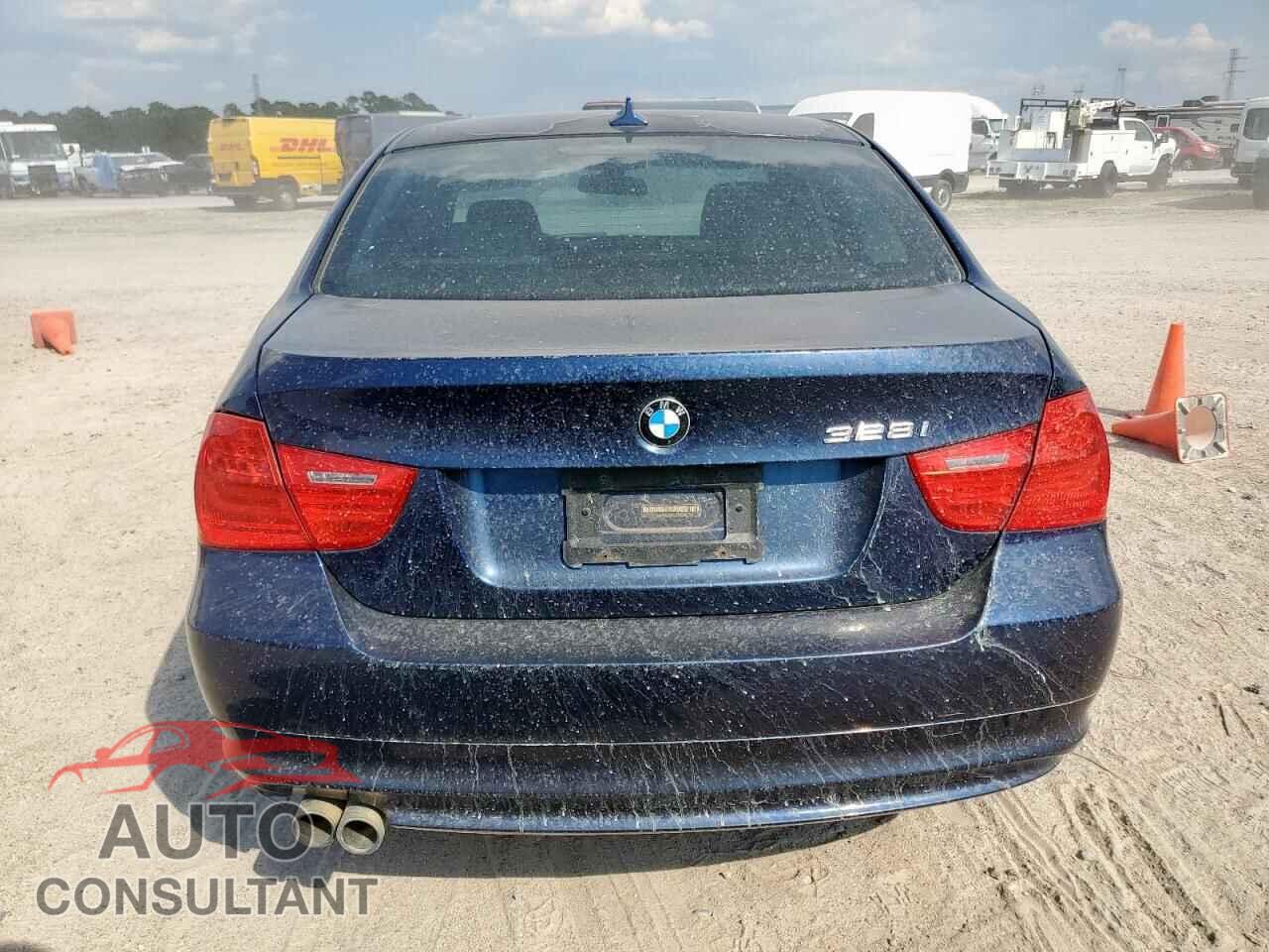 BMW 3 SERIES 2011 - WBAPH7C55BE681184