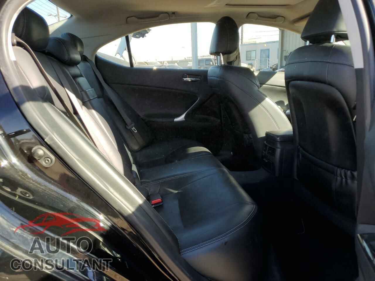 LEXUS IS 2010 - JTHBF5C2XA2099674