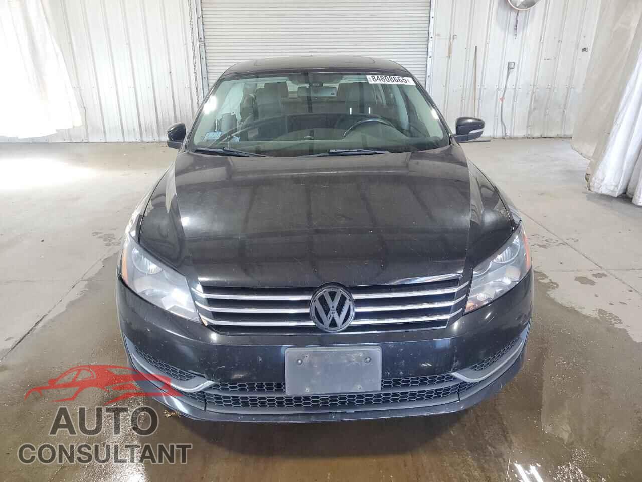 VOLKSWAGEN PASSAT 2013 - 1VWBP7A37DC014162