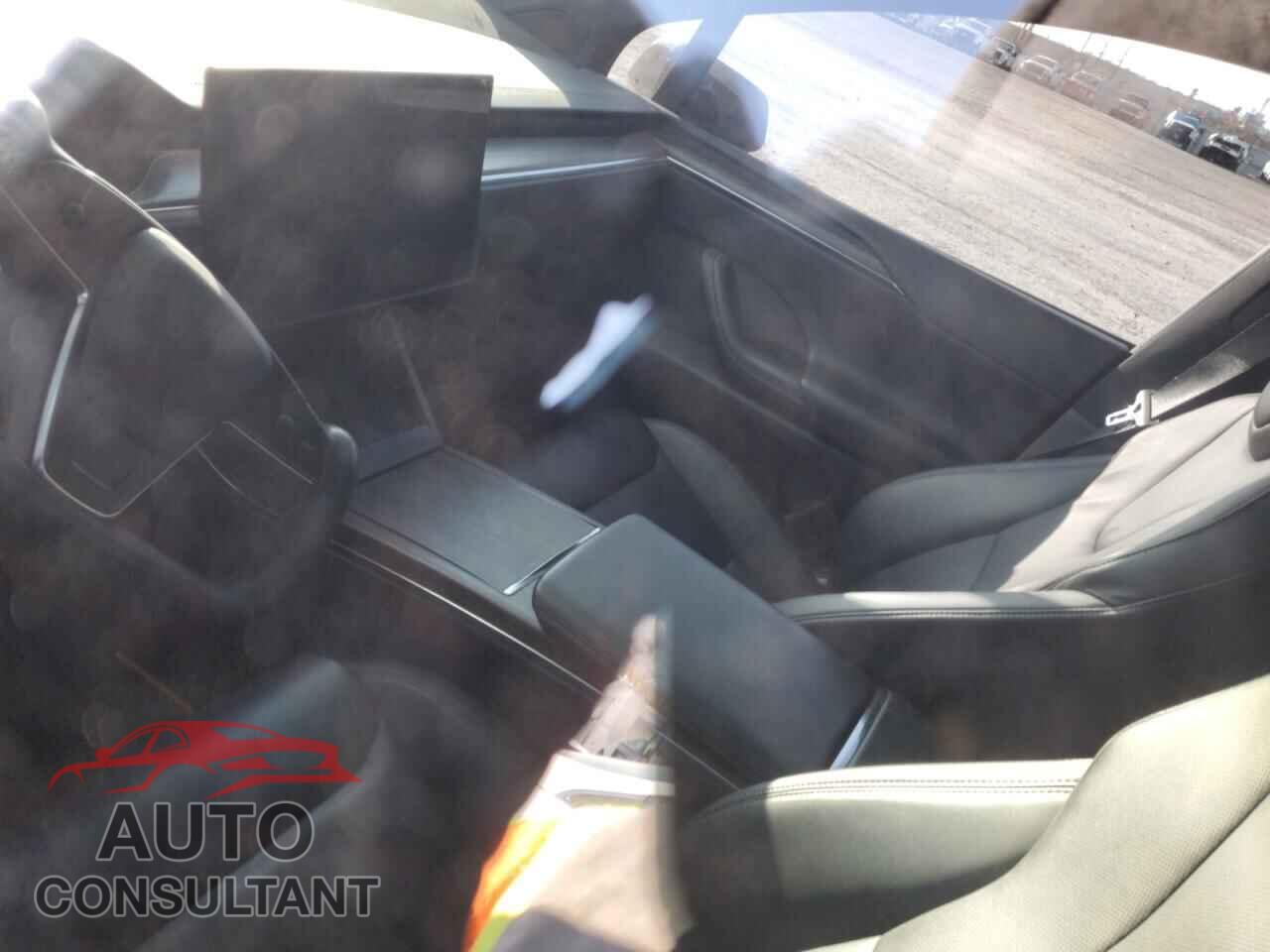 TESLA MODEL X 2022 - 7SAXCBE5XNF335218